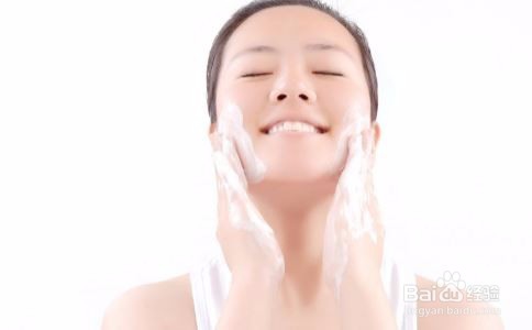 如何去粉刺才正确