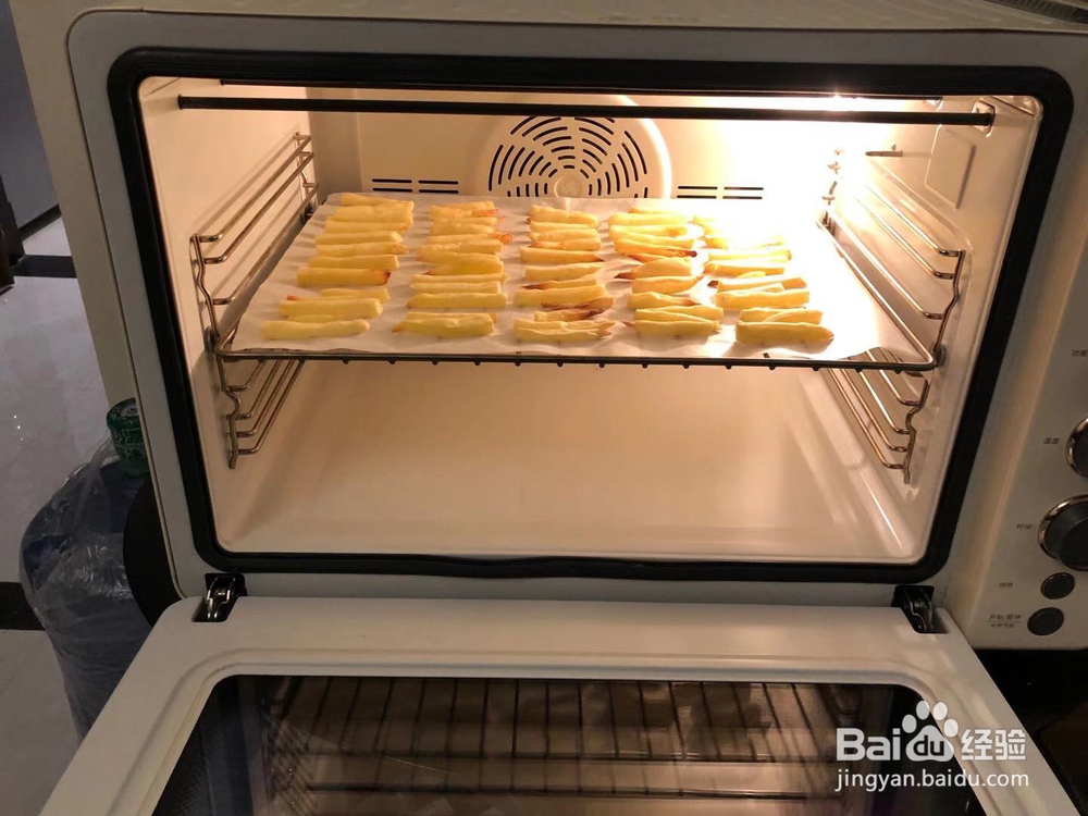 健康美味的原味烤土豆