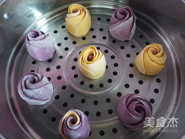 面食也可以如此华丽--玫瑰花馒头