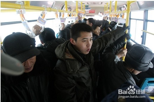 如何应对公交车上静电多的问题？