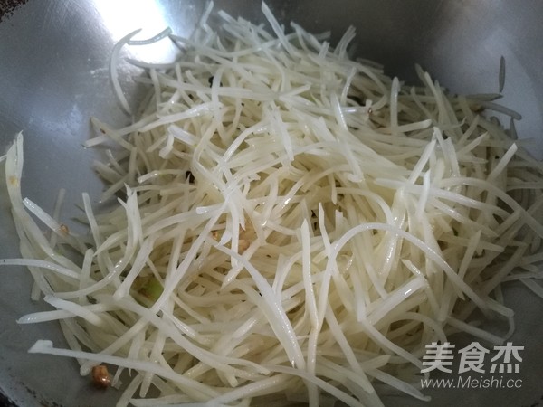 醋溜土豆丝的做法