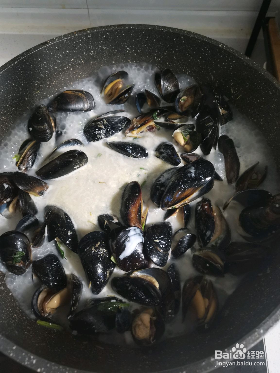 法式奶油贻贝汤的做法