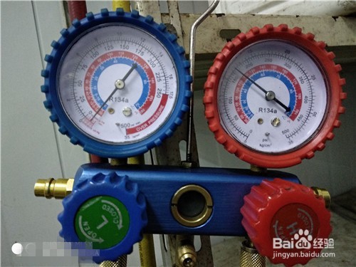 怎么用空调压力表来检修汽车空调？
