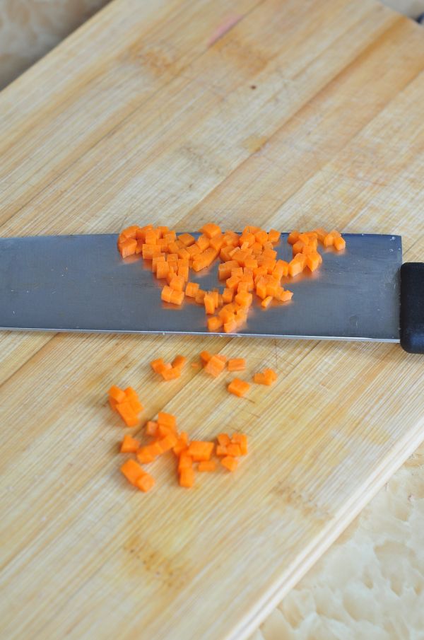 金枪鱼肠黄瓜寿司