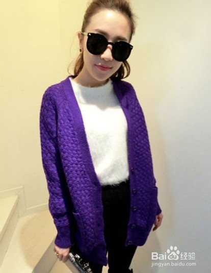 毛衣外套甜美搭配 玩转早秋潮流风