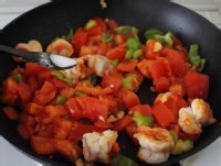 家常番茄炒虾仁的作法