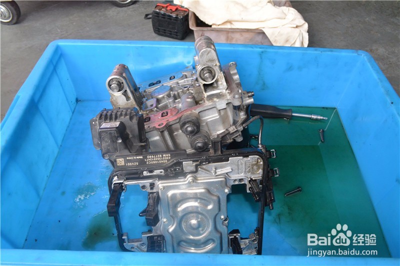 高尔夫变速箱常见故障异响冲击顿挫不升档解决