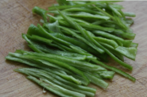 最爱吃的青椒土豆丝的做法