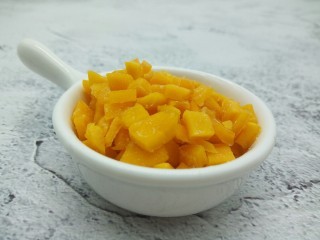 烤箱烤芒果蛋挞