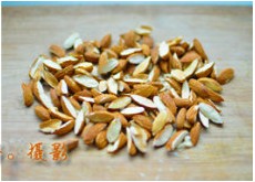 杏仁芝麻小鱼干