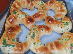 肉松火腿面包的做法