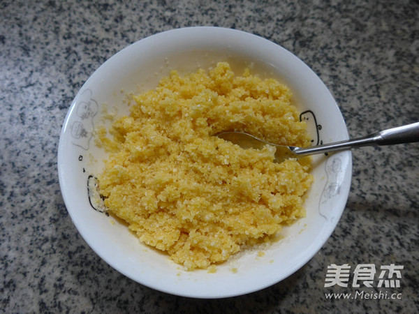 鸡蛋椰蓉馅玉米粉煎饼