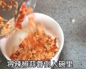 好吃到尖叫的酸辣鸡爪