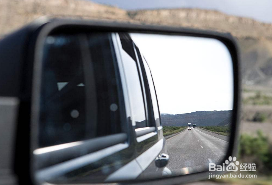 平时开车注意养成哪些好习惯