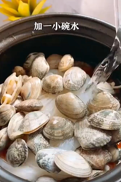 砂锅花甲粉怎么做