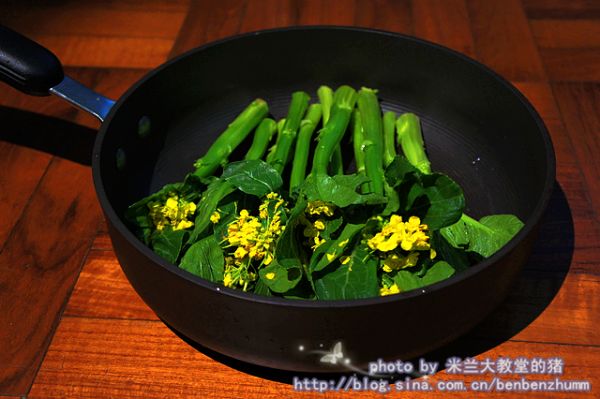 腊味双蒸煲仔饭