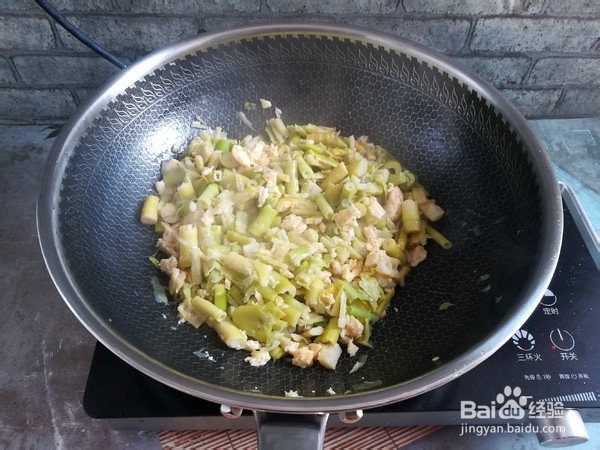 鸡蛋炒小竹笋的做法