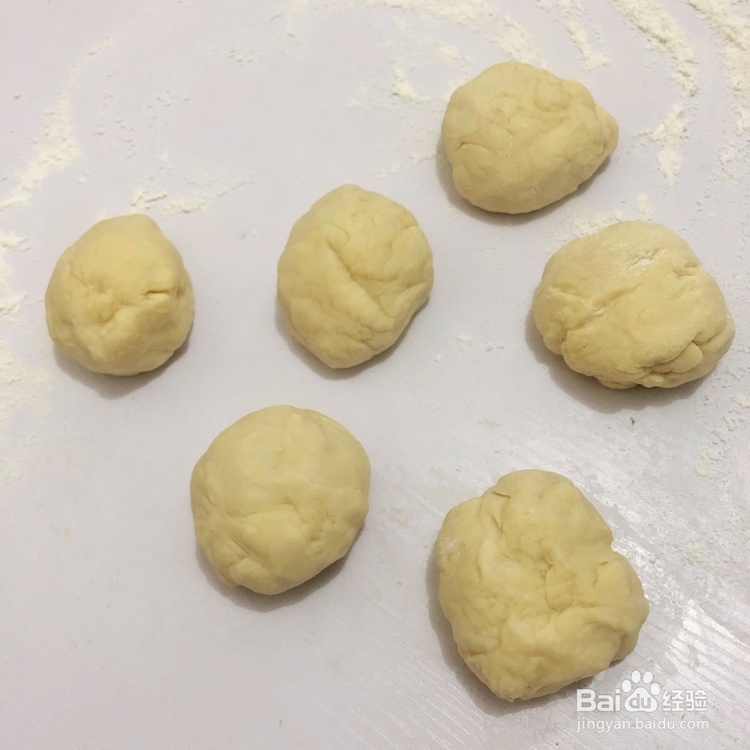 美味面包夹香肠的做法