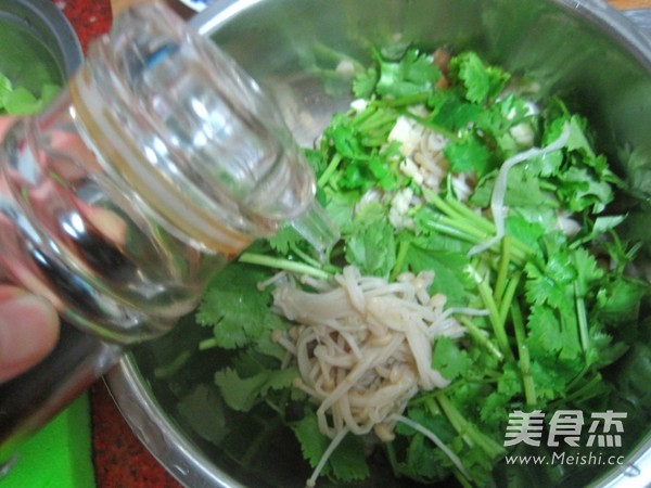 香菜拌金针菇