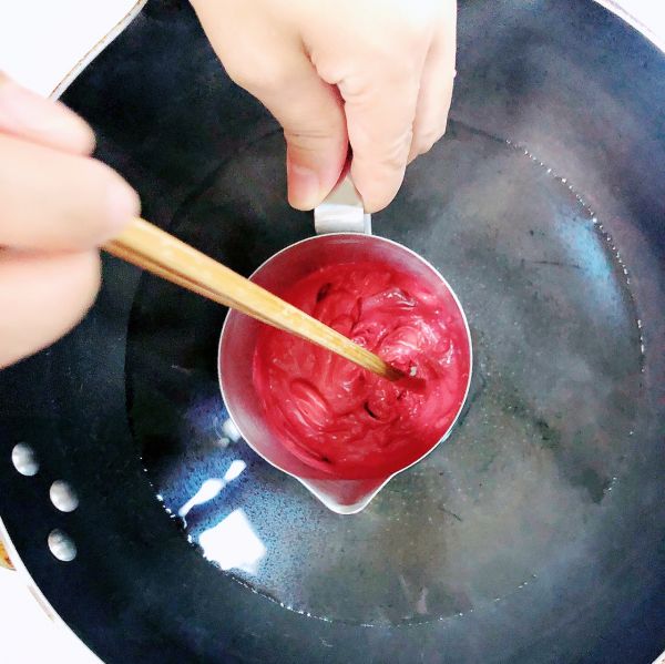 草莓巧克力拿铁