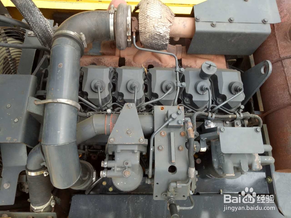 如何购买二手挖掘机_江苏金山二手挖掘机市场