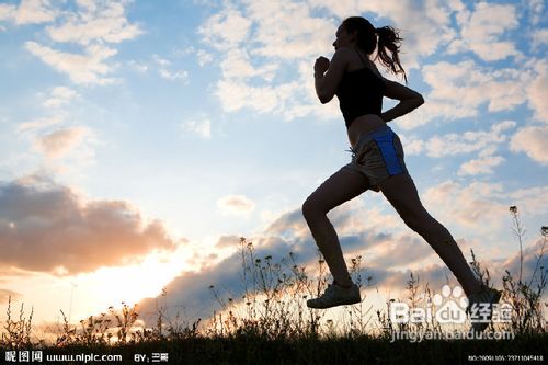 正确跑步减肥法，秋冬运动减肥必了解