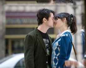 请不要活在爱情电影里,爱情是自己的生活体验