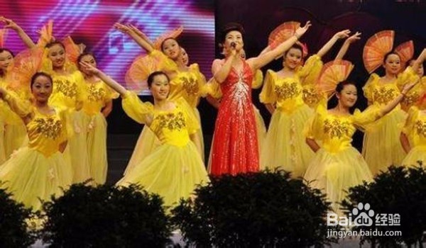 单位文艺晚会上准备哪些节目好