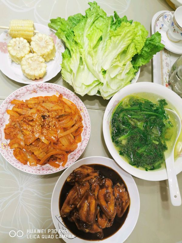 辣白菜炒五花肉