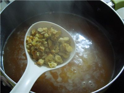 酒酿鸡蛋核桃羹