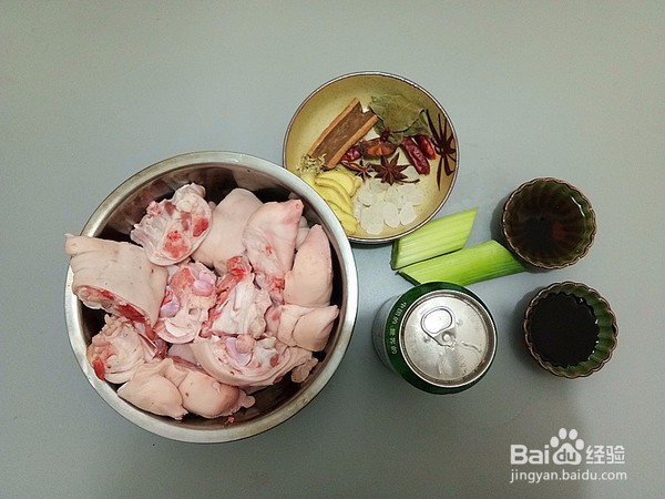 黄酒炖猪蹄的做法