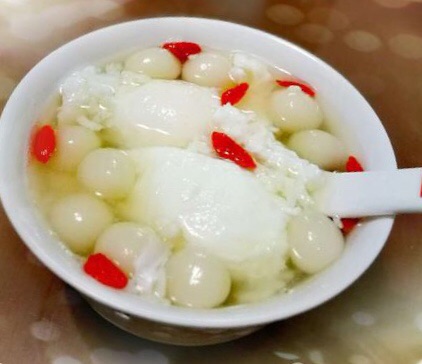 醪糟枸杞汤圆鸡蛋
