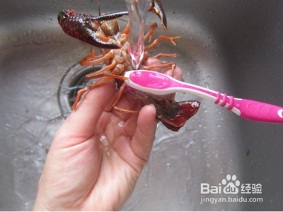 小龙虾的简易版做法，跟外面卖的吃起来一样