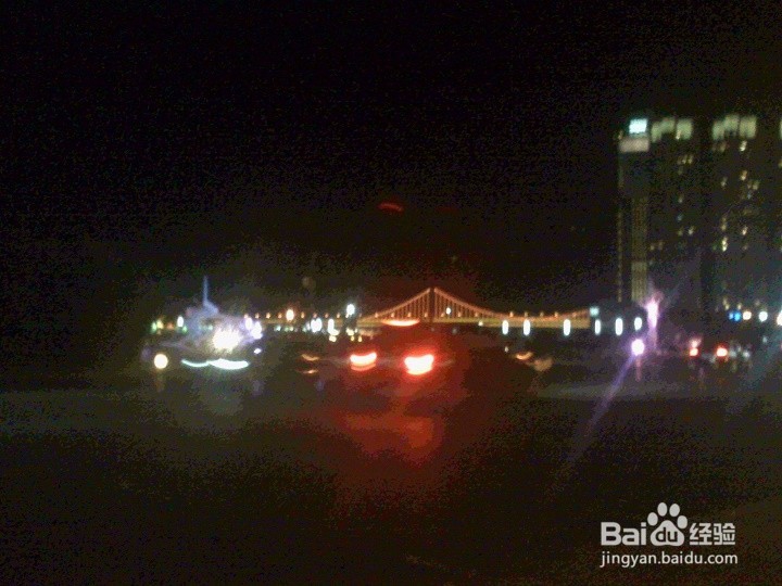 老年人在夜间散步时候要注意安全