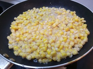 食补佳品黄金玉米烙的做法