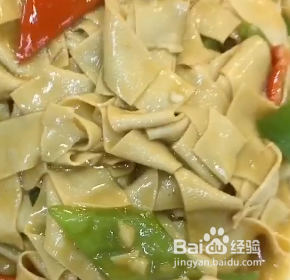 如何炒尖椒干豆腐呢