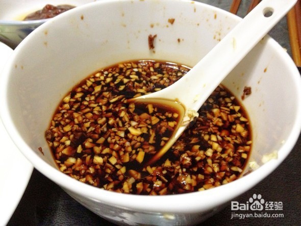 蒜香豆腐的入味小窍门