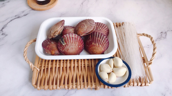 蒜蓉粉丝蒸扇贝