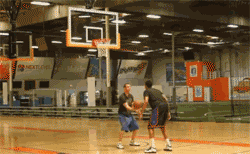 街头篮球篮板怎么练习