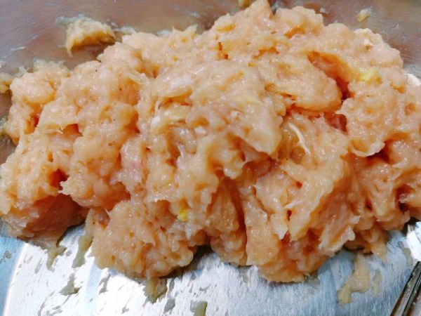 黑麦香菇鸡肉蒸饺