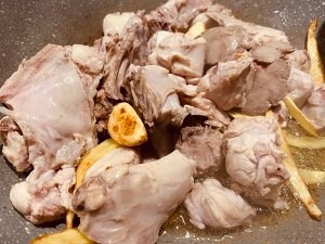 怎么做好吃美味的爆香兔肉
