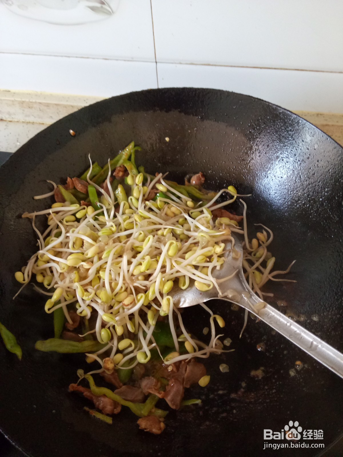 青椒豆芽炒鸡胗