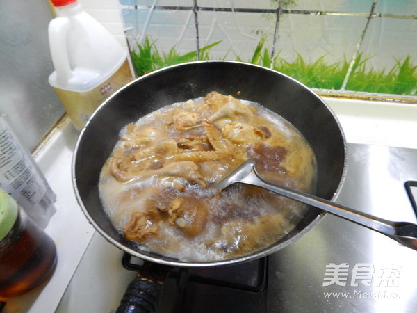 小土豆烧鸡的做法