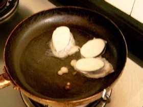 炸茄盒的制作过程