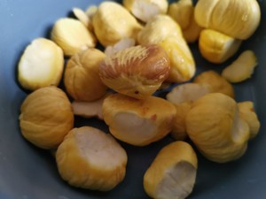 好喝的板栗炖鸡