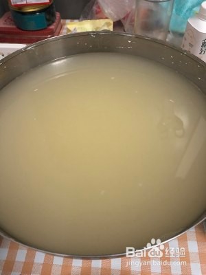 家常自制凉皮,普通面粉即可