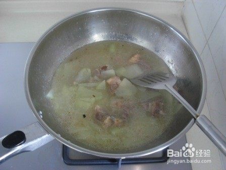 夏天吃好菜，冬瓜排骨汤怎样做