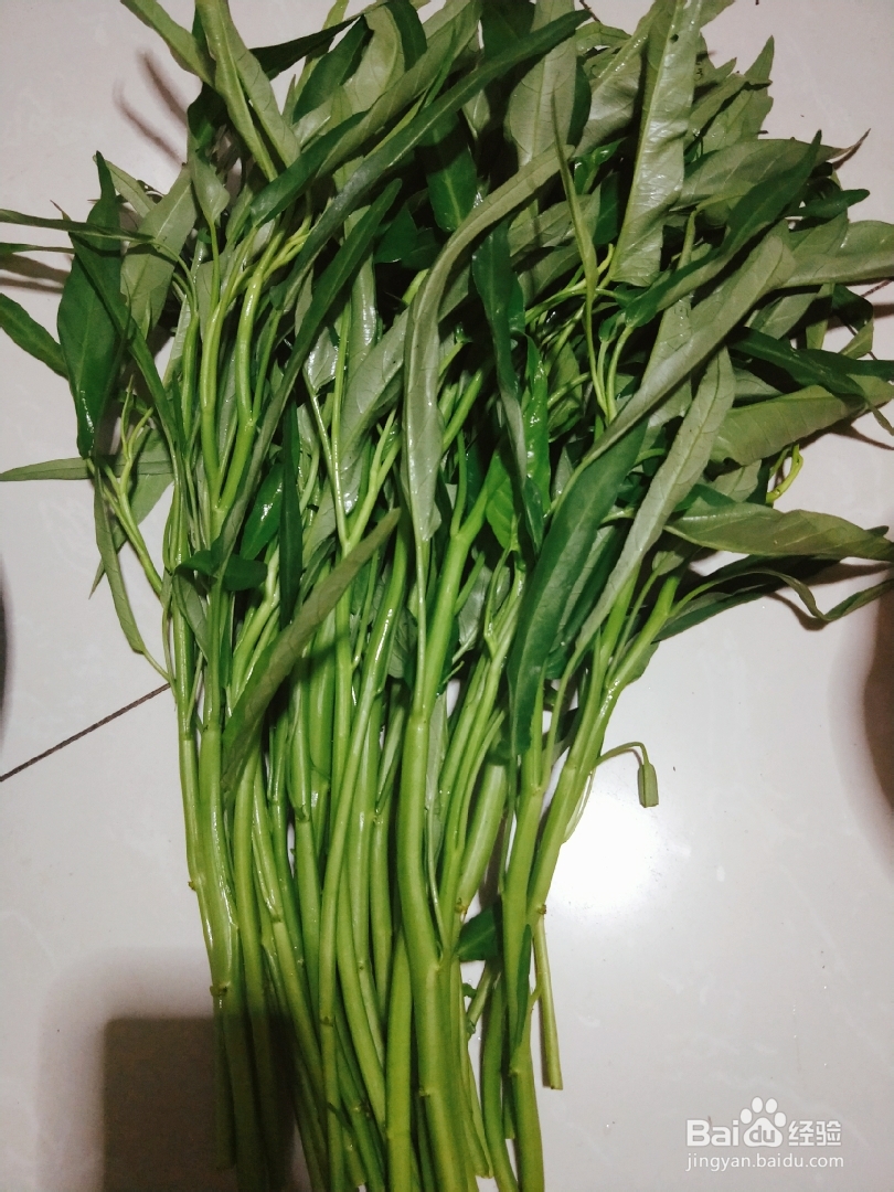 适合懒人做的素炒空心菜