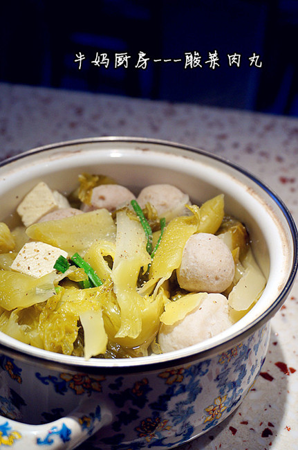 酸菜豆腐猪肉丸汤