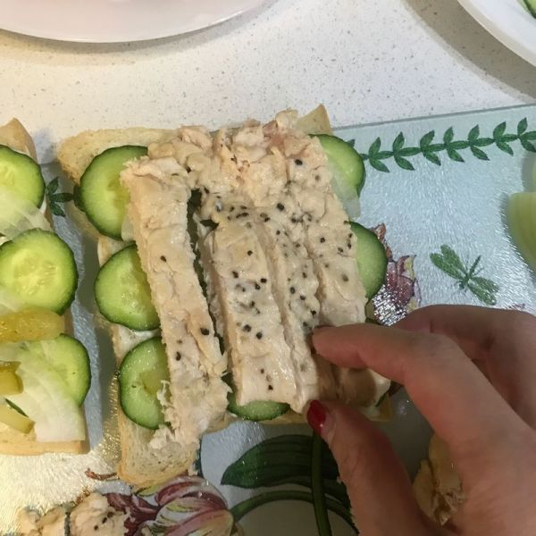 鸡胸肉芝士三明治